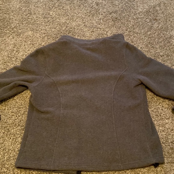 Womens LL Bean gray jacket - Picture 4 of 4